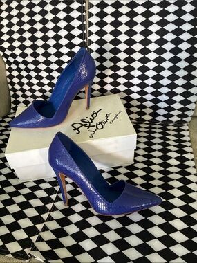 Alice + Olivia Royal Blue Pointed Toe Stiletto Pumps